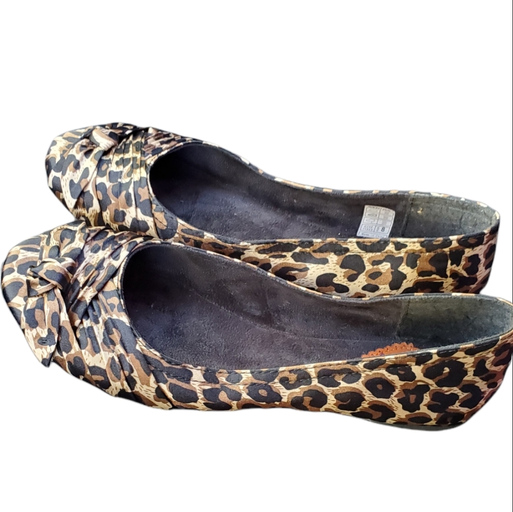 Leopard Print Rocket Dog Size 8